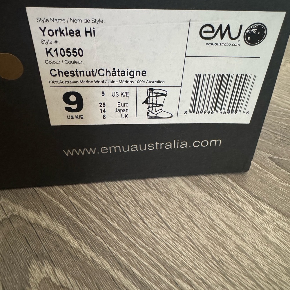 EMU Australia Brown Shearling Boots - Picture 6 of 6